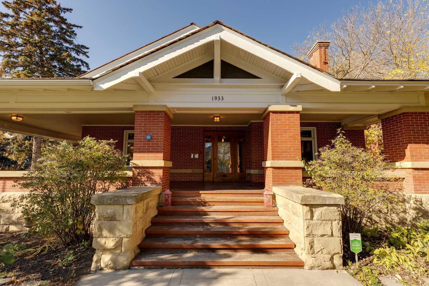 Historic Treend In The Heart Of Mission Calgary