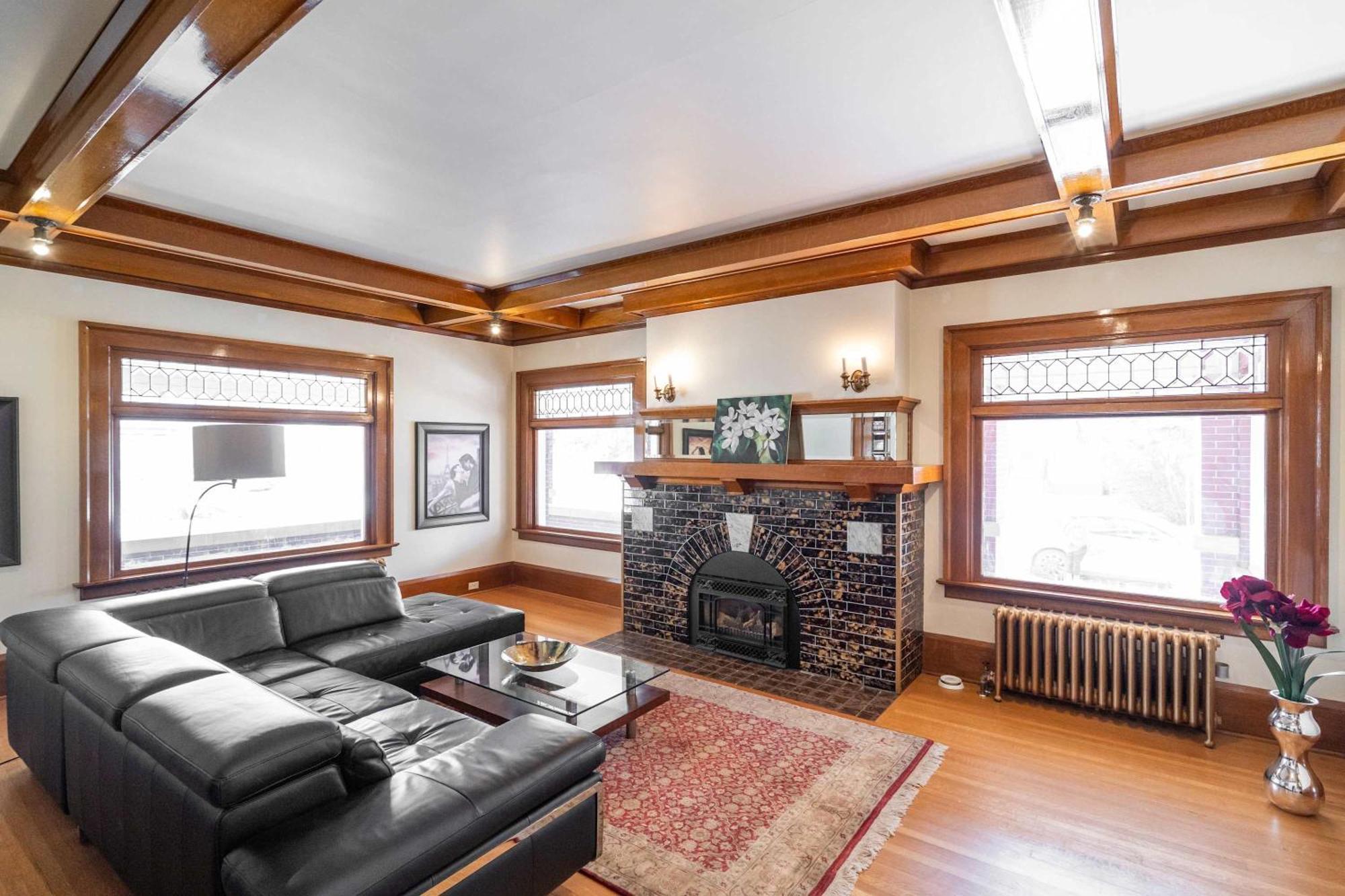 Historic Treend In The Heart Of Mission Holiday home Calgary